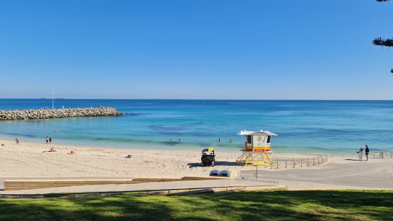  Fremantle & Cottesloe Beach, Western Australia
